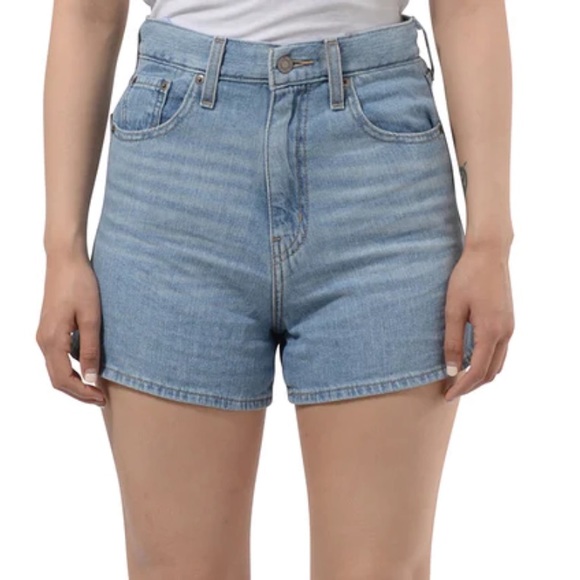 Levi's Pants - Levi’s High Loose Short in Let’s Stay In Size 27